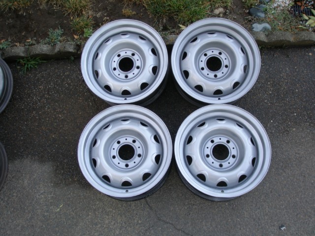 RALLYE WHEELS Painted & Cleaned 003 (Small).JPG